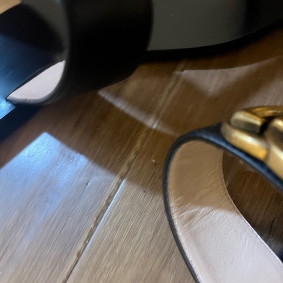 Gucci Black Leather GG Marmont Slide Sandals with Gold Logo - Picture 3 of 7